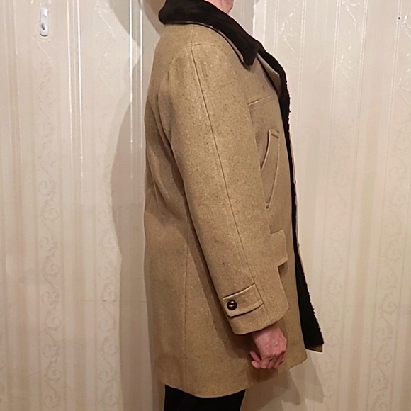 Like new Men's Croydon beige wool coat size 42 - Picture 3 of 11